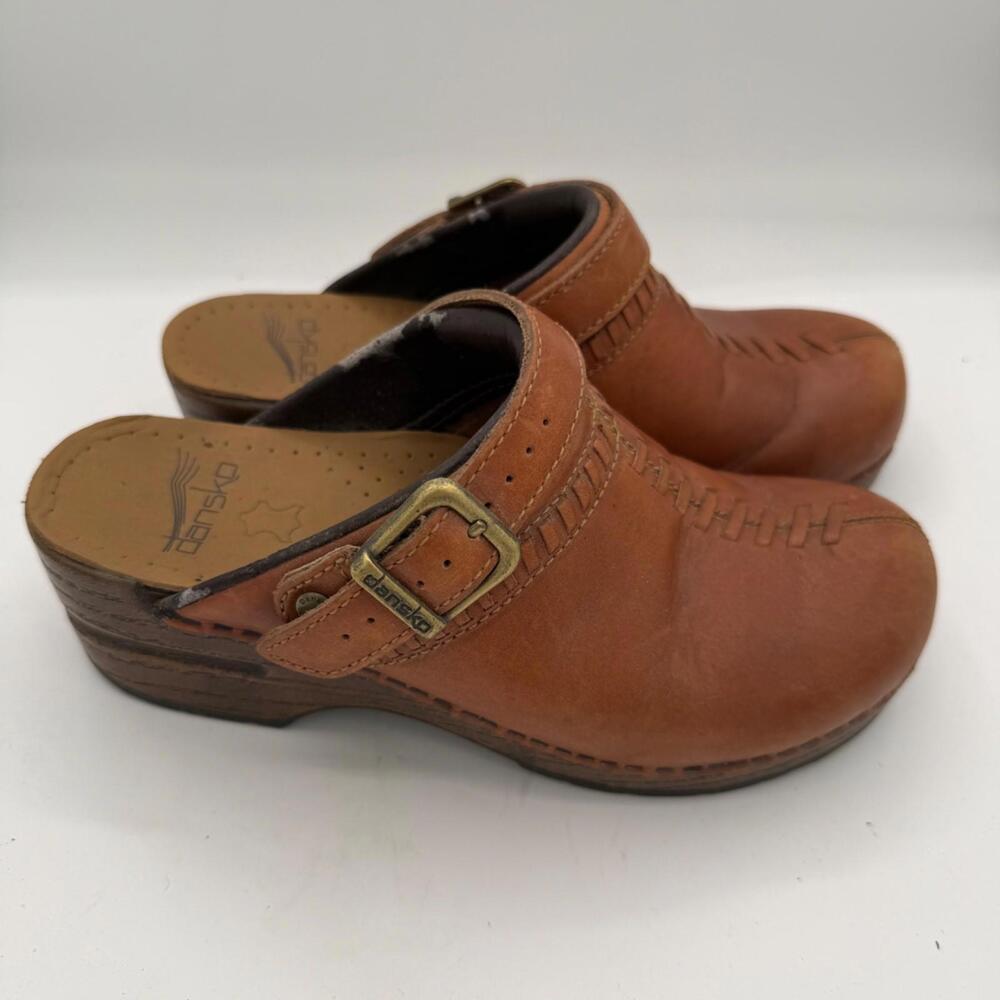 Dansko Women's 36 EU 5.5 US Buckled Slingback Light Brown Boho‎ Leather Clogs